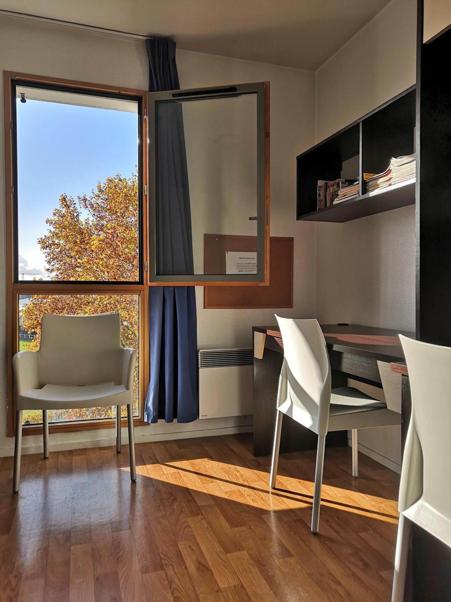 Apartment Lumineux 10 Min A La Defense 2 *